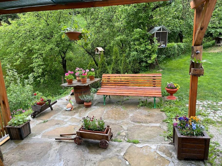 Hotel Sun House Tryavna Esterno foto