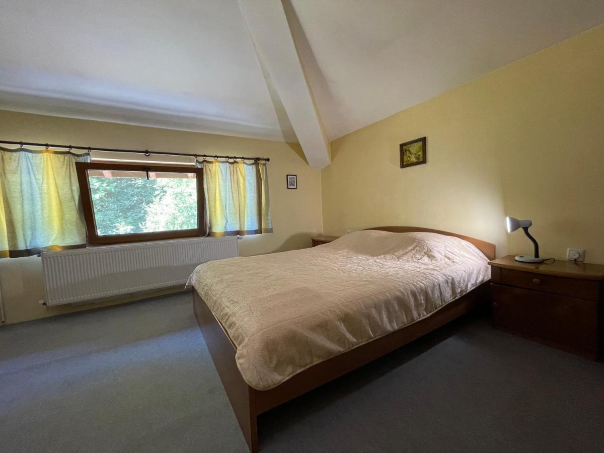 Hotel Sun House Tryavna Esterno foto