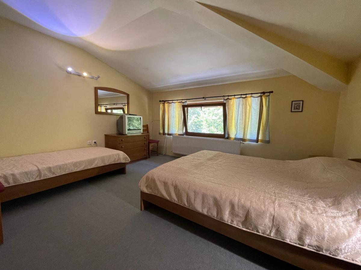 Hotel Sun House Tryavna Esterno foto